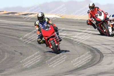 media/Dec-01-2025-Moto Forza (Mon) [[2daa91e15f]]/2-Intermediate Group/Session 2 (Turns 9 and 10)/